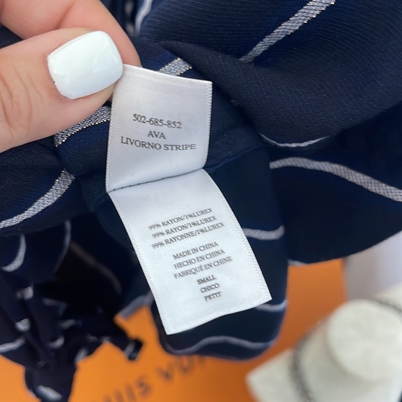 Rails Ava Metallic Stripe Tie Front Button Down Shirt
Navy Blue S - Picture 8 of 9